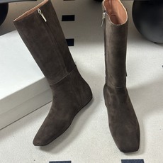 小众潮牌 Max mara26ss秋冬新品走秀主推款欧美风小方头内增高平底长靴骑士靴 狠货上新🔥搭配一排小铆钉金属扣侧拉 小众潮牌 Max mara26ss秋冬新品走秀主推款欧美风小方头内增高平底长靴骑士靴 狠货上新🔥搭配一排小铆钉金属扣侧拉