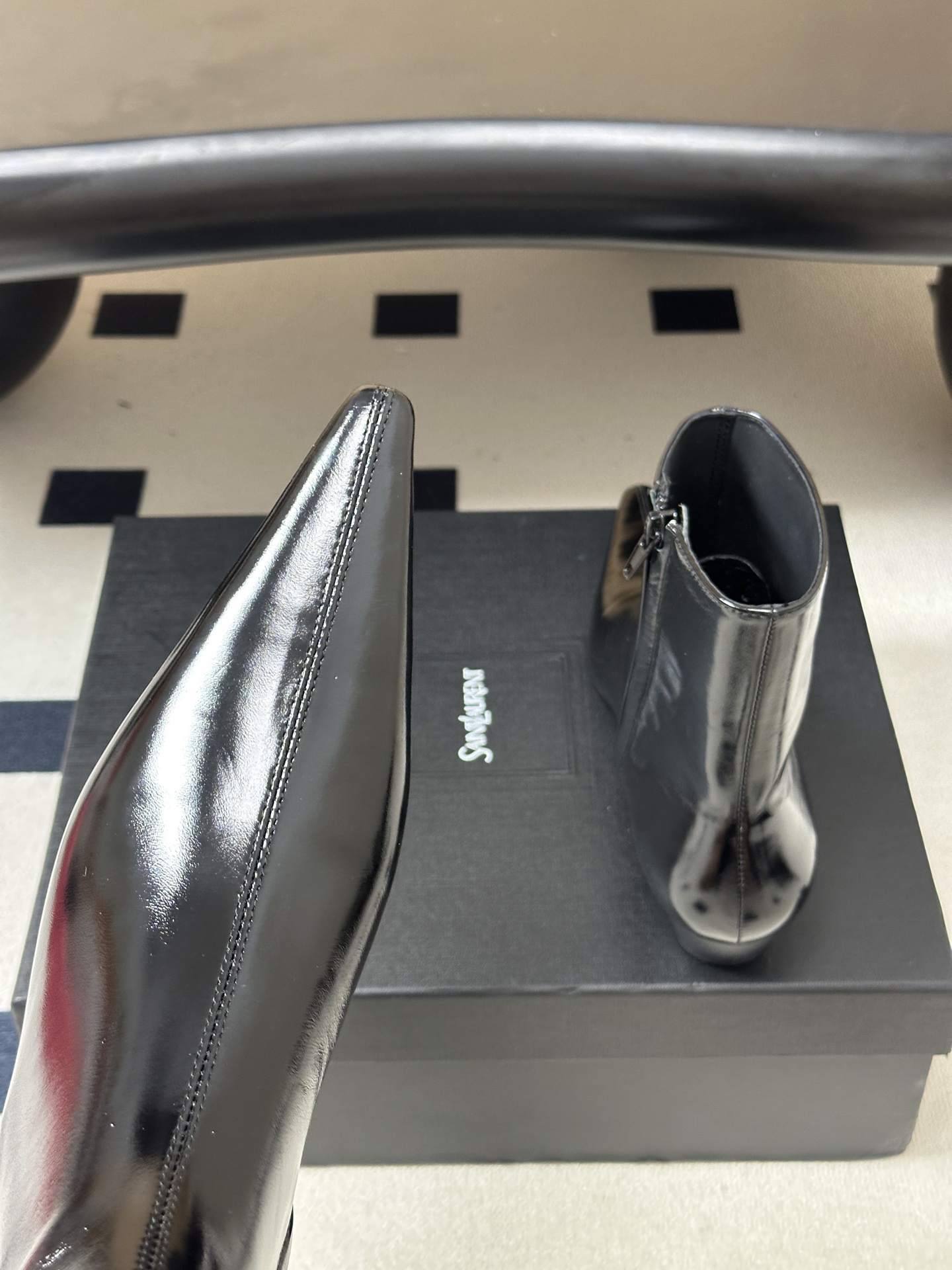 顶级品质 Saint Laurent fw26 new arrival~ YSL圣罗兰2026 秋冬新款侧拉链小矮跟及踝 顶级品质 Saint Laurent fw26 new arrival~ YSL圣罗兰2026 秋冬新款侧拉链小矮跟及踝