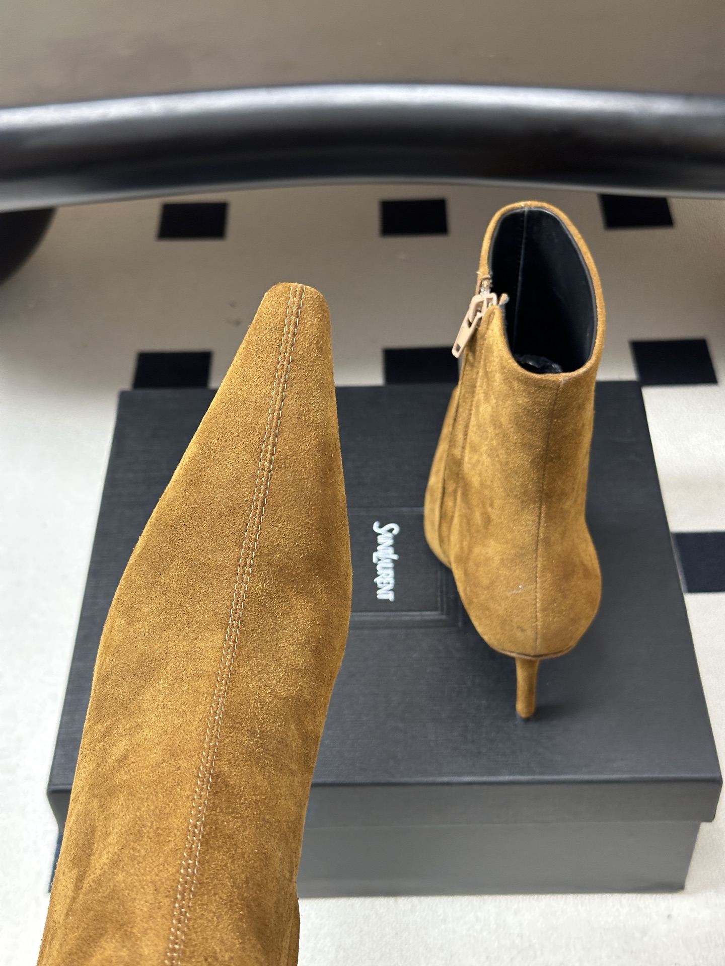 顶级品质 Saint Laurent fw26 new arrival~ YSL圣罗兰2026 秋冬新款侧拉链高跟及踝靴 顶级品质 Saint Laurent fw26 new arrival~ YSL圣罗兰2026 秋冬新款侧拉链高跟及踝靴