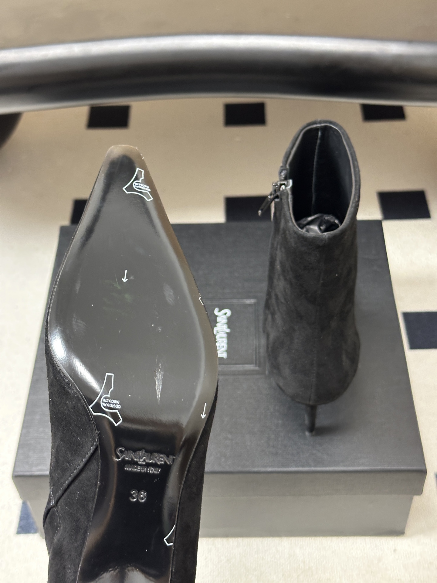 顶级品质 Saint Laurent fw26 new arrival~ YSL圣罗兰2026 秋冬新款侧拉链高跟及踝靴 顶级品质 Saint Laurent fw26 new arrival~ YSL圣罗兰2026 秋冬新款侧拉链高跟及踝靴