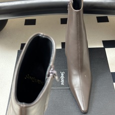 顶级品质 Saint Laurent fw26 new arrival~ YSL圣罗兰2026 秋冬新款侧拉链高跟及踝靴 顶级品质 Saint Laurent fw26 new arrival~ YSL圣罗兰2026 秋冬新款侧拉链高跟及踝靴