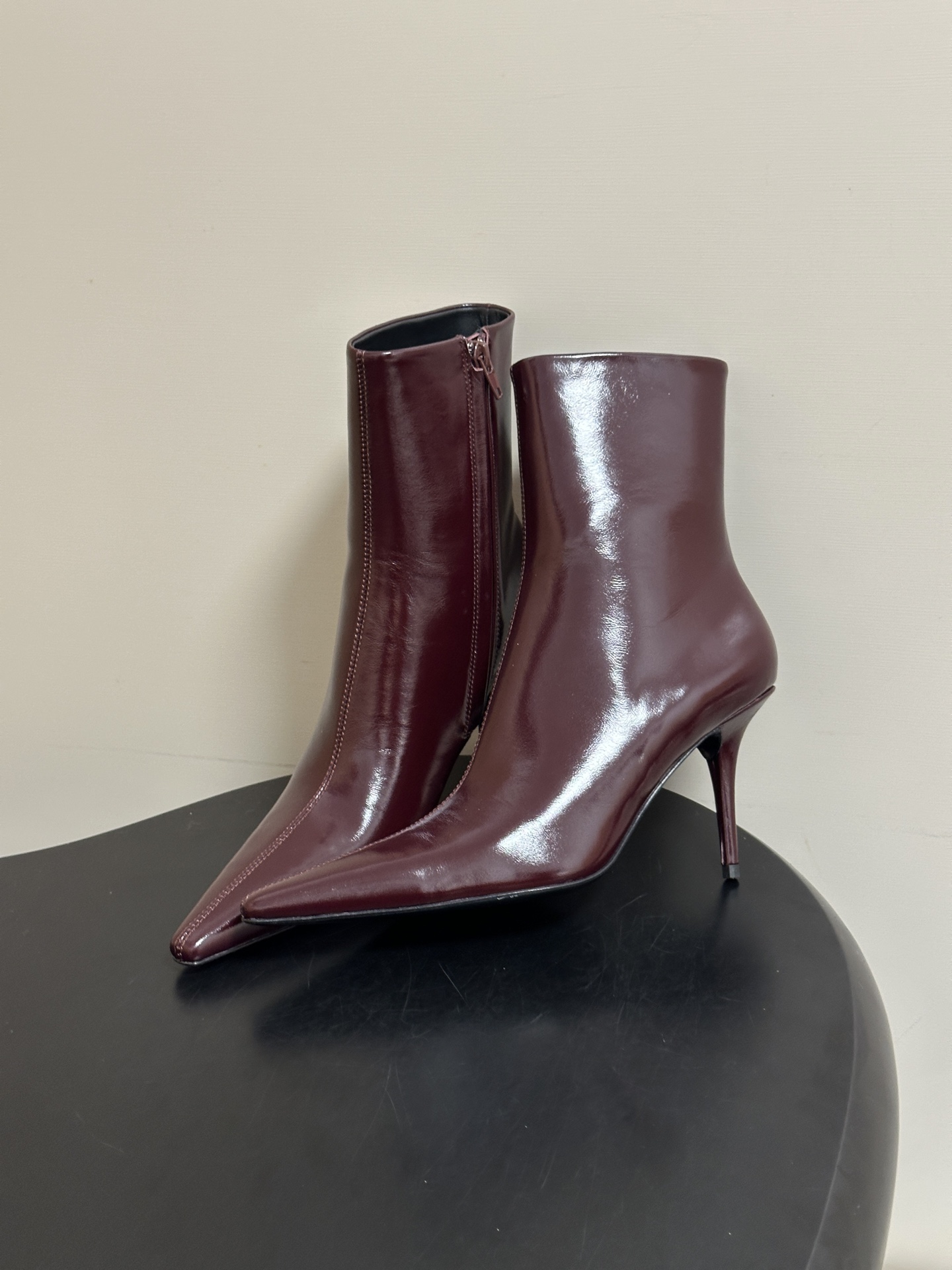 顶级品质 Saint Laurent fw26 new arrival~ YSL圣罗兰2026 秋冬新款侧拉链高跟及踝靴 顶级品质 Saint Laurent fw26 new arrival~ YSL圣罗兰2026 秋冬新款侧拉链高跟及踝靴