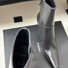 顶级品质 Saint Laurent fw26 new arrival~ YSL圣罗兰2026 秋冬新款侧拉高跟及踝靴细 顶级品质 Saint Laurent fw26 new arrival~ YSL圣罗兰2026 秋冬新款侧拉高跟及踝靴细