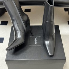 顶级品质 Saint Laurent fw26 new arrival~ YSL圣罗兰2026 秋冬新款侧拉高跟及踝靴细 顶级品质 Saint Laurent fw26 new arrival~ YSL圣罗兰2026 秋冬新款侧拉高跟及踝靴细