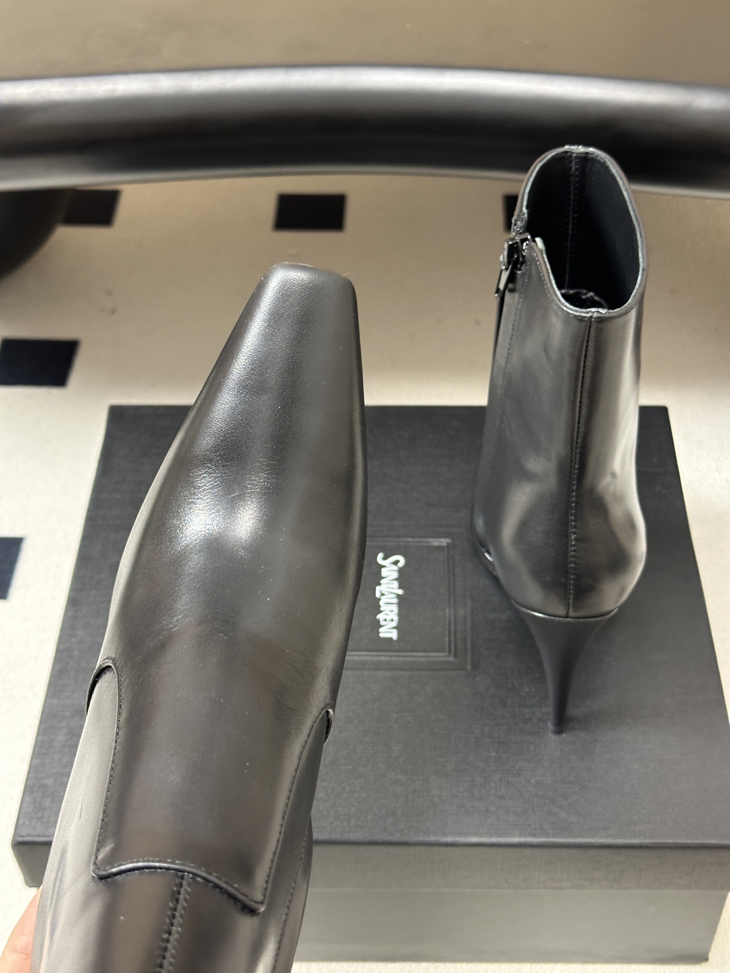 顶级品质 Saint Laurent fw26 new arrival~ YSL圣罗兰2026 秋冬新款侧拉高跟及踝靴细 顶级品质 Saint Laurent fw26 new arrival~ YSL圣罗兰2026 秋冬新款侧拉高跟及踝靴细