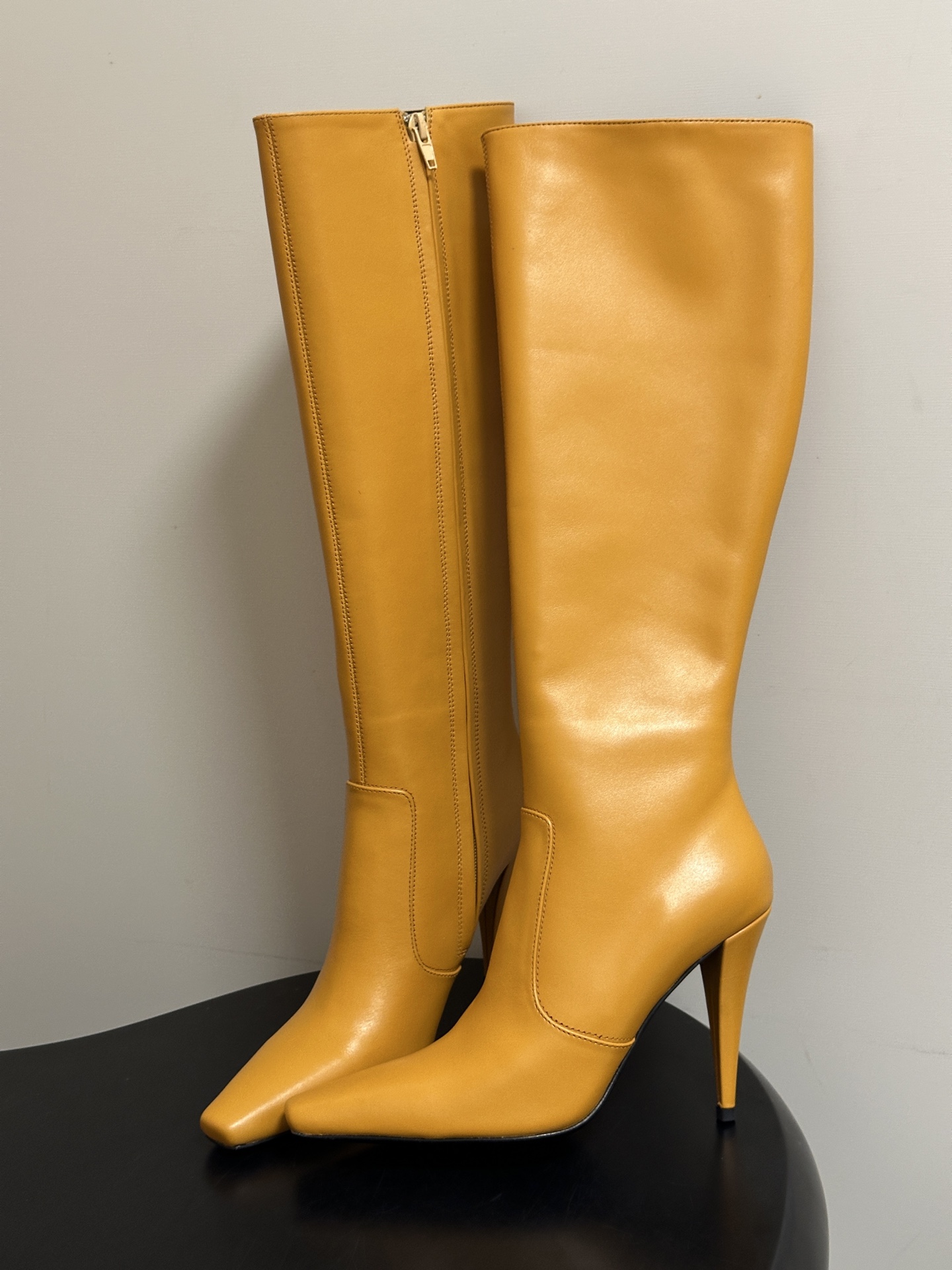 顶级品质 Saint Laurent fw26 new arrival~ YSL圣罗兰2026 秋冬新款侧拉高跟长靴粗跟 顶级品质 Saint Laurent fw26 new arrival~ YSL圣罗兰2026 秋冬新款侧拉高跟长靴粗跟