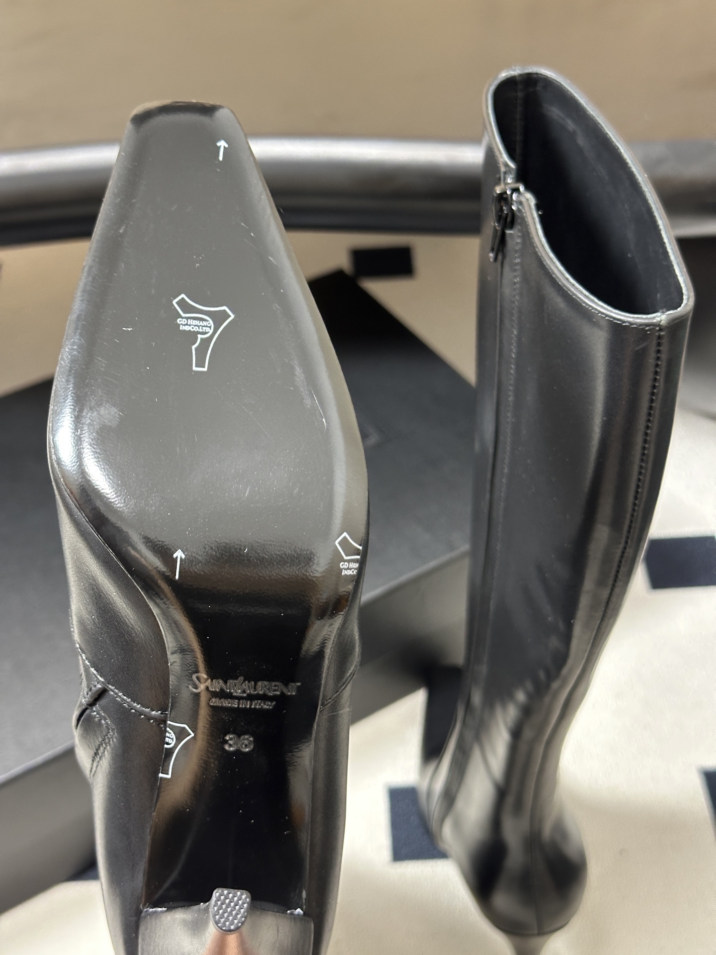 顶级品质 Saint Laurent fw26 new arrival～ YSL圣罗兰2026 秋冬新款侧拉高跟长靴粗跟