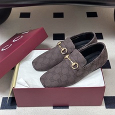 2026早秋新款 Gucci 古驰 经典马衔扣GG布面乐福鞋方头皮面/布面平底一脚蹬乐福鞋单鞋 Generation G 2026早秋新款 Gucci 古驰 经典马衔扣GG布面乐福鞋方头皮面/布面平底一脚蹬乐福鞋单鞋 Generation G