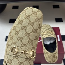 2026早秋新款 Gucci 古驰 经典马衔扣GG布面乐福鞋方头皮面/布面平底一脚蹬乐福鞋单鞋 Generation G 2026早秋新款 Gucci 古驰 经典马衔扣GG布面乐福鞋方头皮面/布面平底一脚蹬乐福鞋单鞋 Generation G