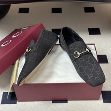 2026早秋新款 Gucci 古驰 经典马衔扣GG布面乐福鞋方头皮面/布面平底一脚蹬乐福鞋单鞋 Generation G 2026早秋新款 Gucci 古驰 经典马衔扣GG布面乐福鞋方头皮面/布面平底一脚蹬乐福鞋单鞋 Generation G