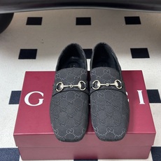 2026早秋新款 Gucci 古驰 经典马衔扣GG布面乐福鞋方头皮面/布面平底一脚蹬乐福鞋单鞋 Generation G 2026早秋新款 Gucci 古驰 经典马衔扣GG布面乐福鞋方头皮面/布面平底一脚蹬乐福鞋单鞋 Generation G