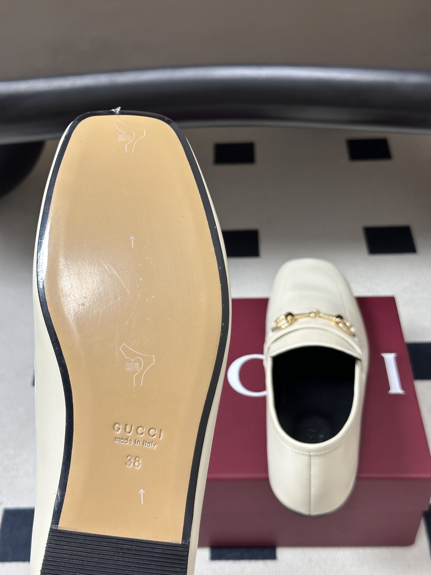 2026早秋新款 Gucci 古驰 经典马衔扣GG布面乐福鞋方头皮面/布面平底一脚蹬乐福鞋单鞋 Generation G