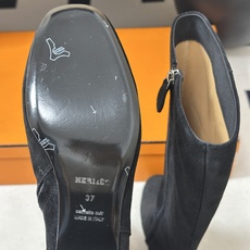 Hermes 爱马仕🐎 H家 2026 秋冬新款 Nueva 60长靴复古老钱长靴系列几何异形鞋跟侧拉链直筒高跟长靴 几 Hermes 爱马仕🐎 H家 2026 秋冬新款 Nueva 60长靴复古老钱长靴系列几何异形鞋跟侧拉链直筒高跟长靴 几