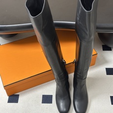 Hermes 爱马仕🐎 H家 2026 秋冬新款 Nalla 60 过膝长靴复古老钱长靴系列几何异形鞋跟侧拉链直筒高跟长 Hermes 爱马仕🐎 H家 2026 秋冬新款 Nalla 60 过膝长靴复古老钱长靴系列几何异形鞋跟侧拉链直筒高跟长