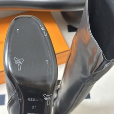 Hermes 爱马仕🐎 H家 2026 秋冬新款 Nalla 60 过膝长靴复古老钱长靴系列几何异形鞋跟侧拉链直筒高跟长 Hermes 爱马仕🐎 H家 2026 秋冬新款 Nalla 60 过膝长靴复古老钱长靴系列几何异形鞋跟侧拉链直筒高跟长