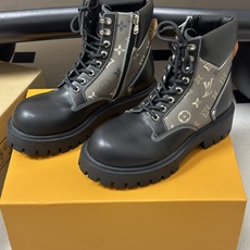 26Ss 秋冬新款Louis vuiteeon LV BUBBLE 系带鞋男士厚底小皮鞋马丁靴 LV Bubble 系带 26Ss 秋冬新款Louis vuiteeon LV BUBBLE 系带鞋男士厚底小皮鞋马丁靴 LV Bubble 系带