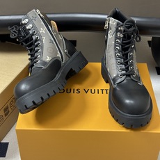 26Ss 秋冬新款Louis vuiteeon LV BUBBLE 系带鞋男士厚底小皮鞋马丁靴 LV Bubble 系带 26Ss 秋冬新款Louis vuiteeon LV BUBBLE 系带鞋男士厚底小皮鞋马丁靴 LV Bubble 系带