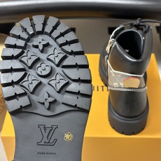 26Ss 秋冬新款Louis vuiteeon LV BUBBLE 系带鞋男士厚底小皮鞋马丁靴 LV Bubble 系带 26Ss 秋冬新款Louis vuiteeon LV BUBBLE 系带鞋男士厚底小皮鞋马丁靴 LV Bubble 系带