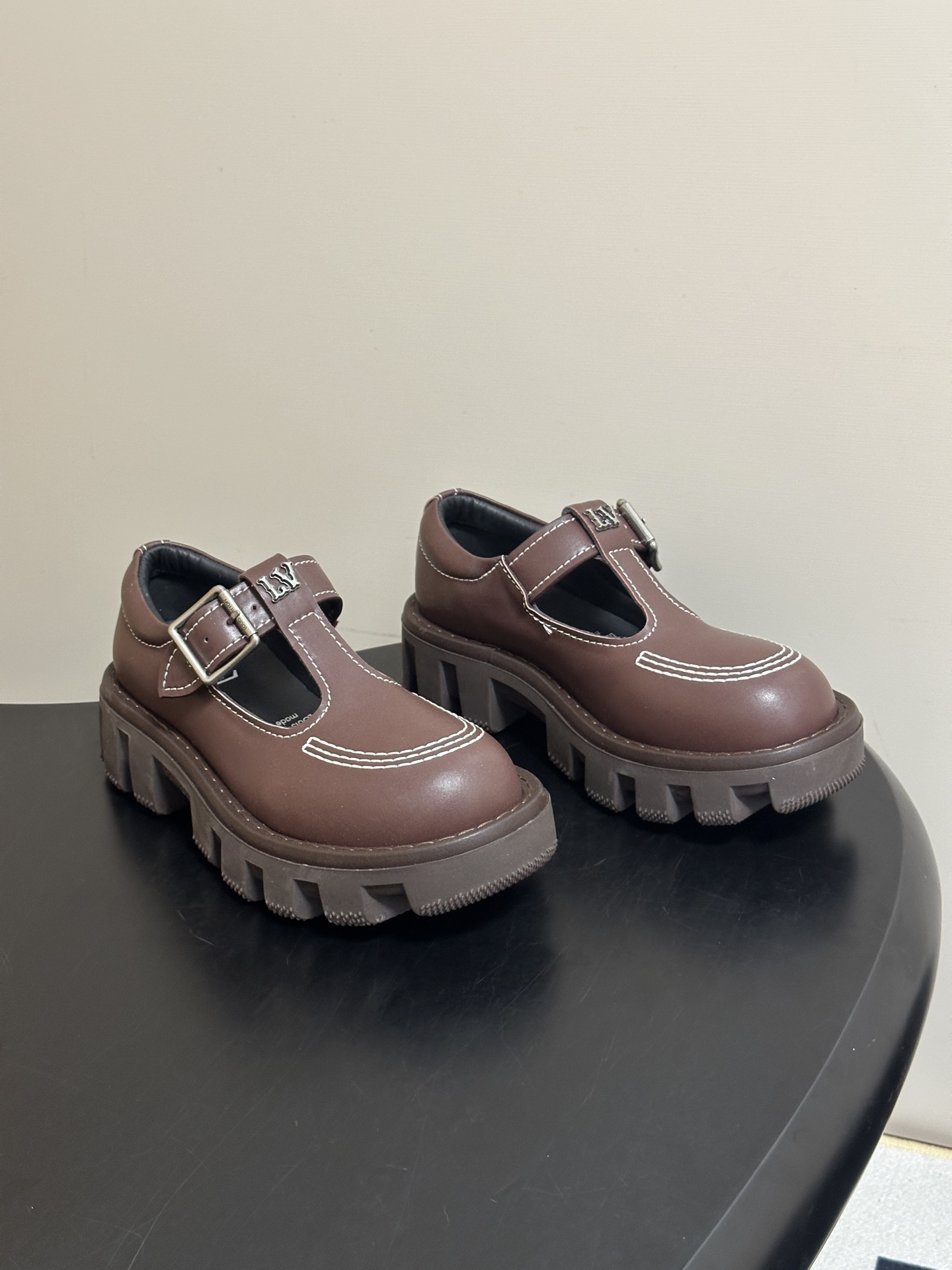 26Ss早秋新款Louis vuiteeon LV BUBBLE 玛丽珍情侣款厚底小皮鞋乐福鞋 LV Bubble 系带