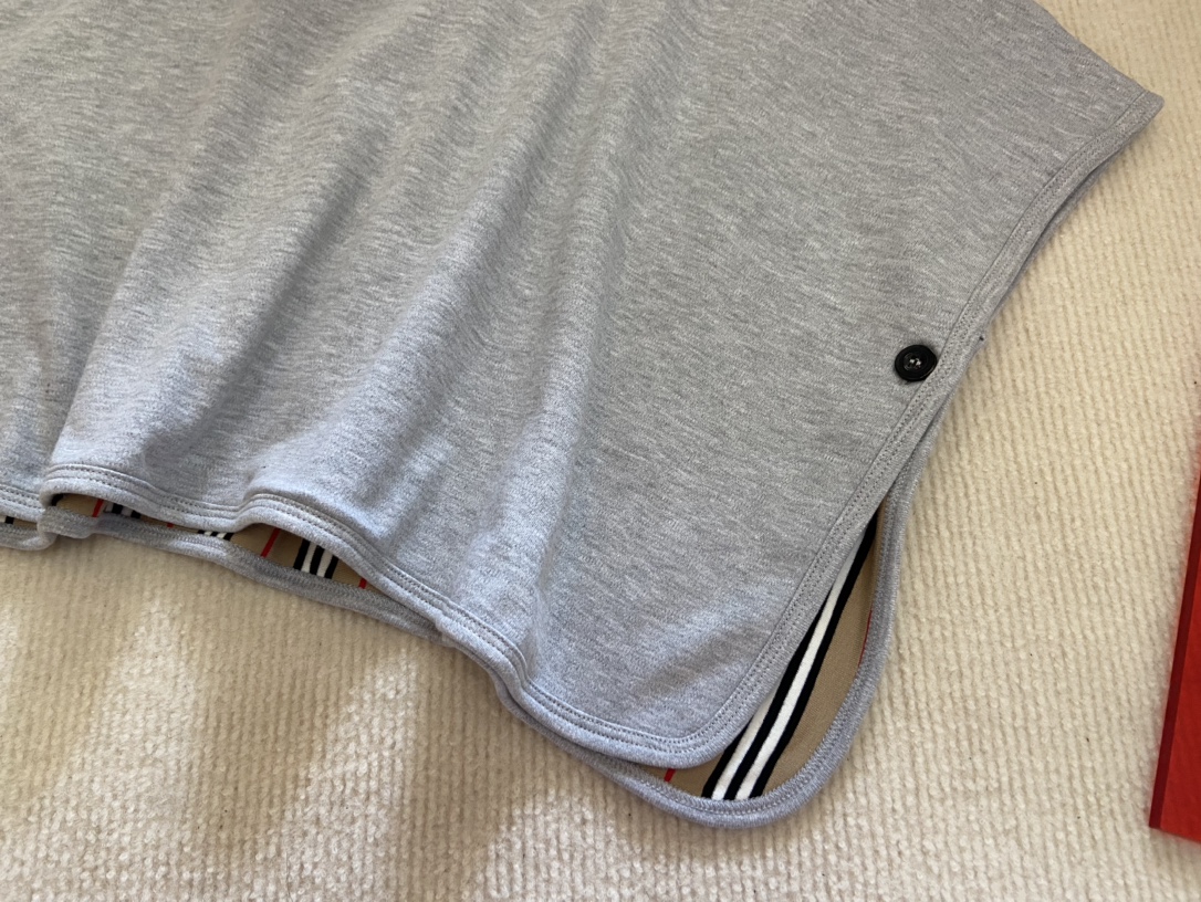 博柏利 Burberry 高级成衣风衣外套及大衣服饰 #CD54F44D 3