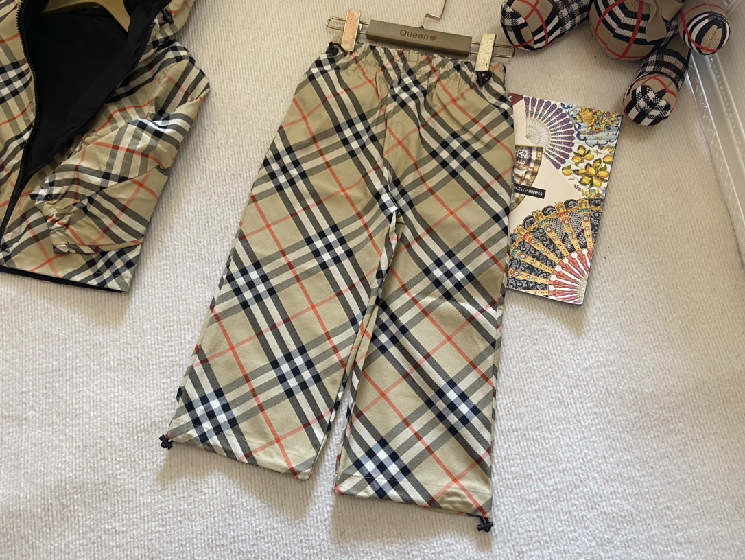 博柏利 Burberry 高定典藏名品高定成衣时装外套连衣裙衬衫T恤 #023075A2 2