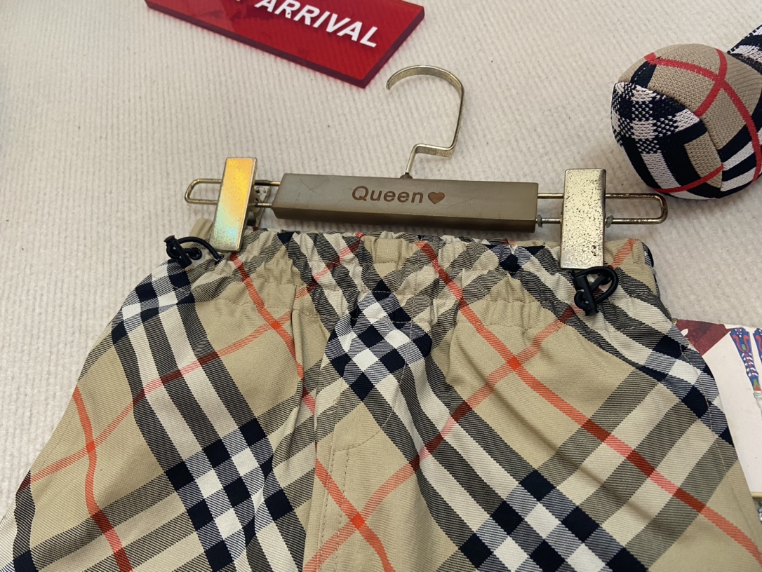 博柏利 Burberry 高定典藏名品高定成衣时装外套连衣裙衬衫T恤 #023075A2 3