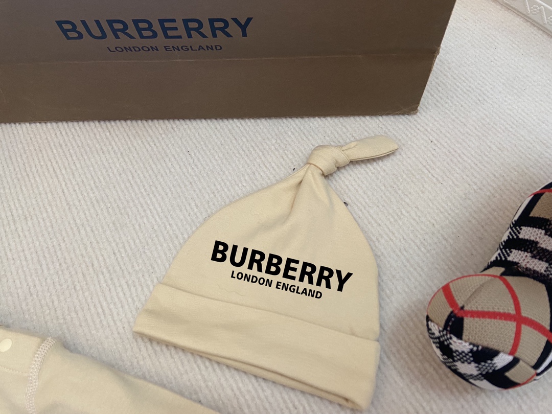 Burberry Haute Couture Haute Couture Designer Cap Hat Ref 4