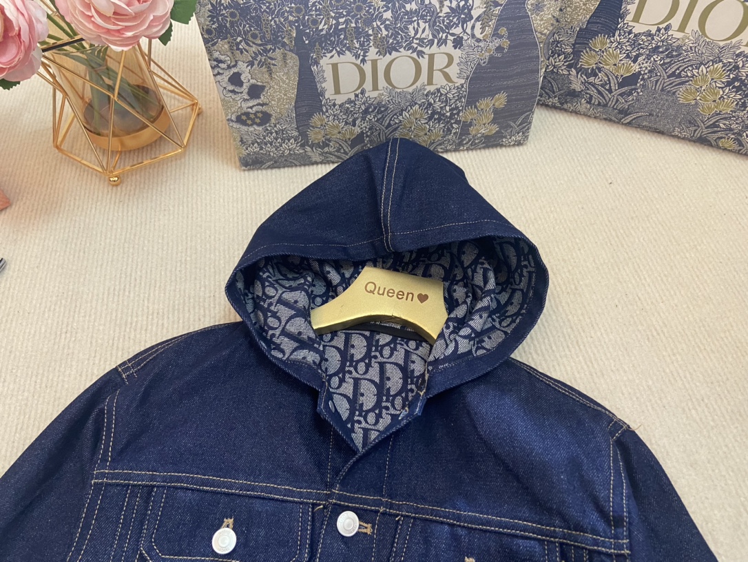 路易威登 Louis Vuitton 高定典藏名品高定成衣时装外套连衣裙衬衫T恤 #1D723977 3