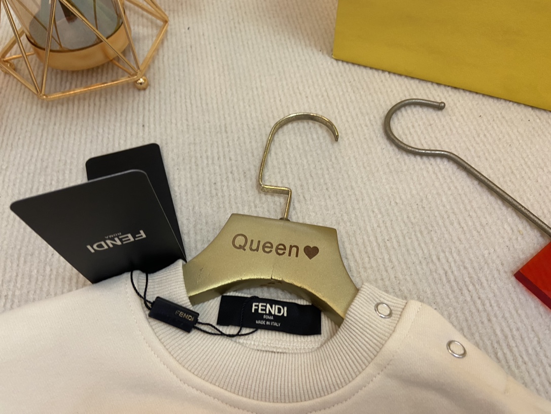 芬迪 Fendi 高定典藏名品高定成衣时装外套连衣裙衬衫T恤 #3BC07D84 3