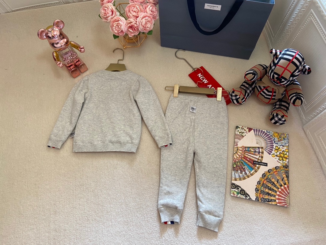 “High-Quality Thom Browne Baby Knitting: Xinjiang Velvet, Double-Layer Design, Perfect Gift for Babies” - 图片 9