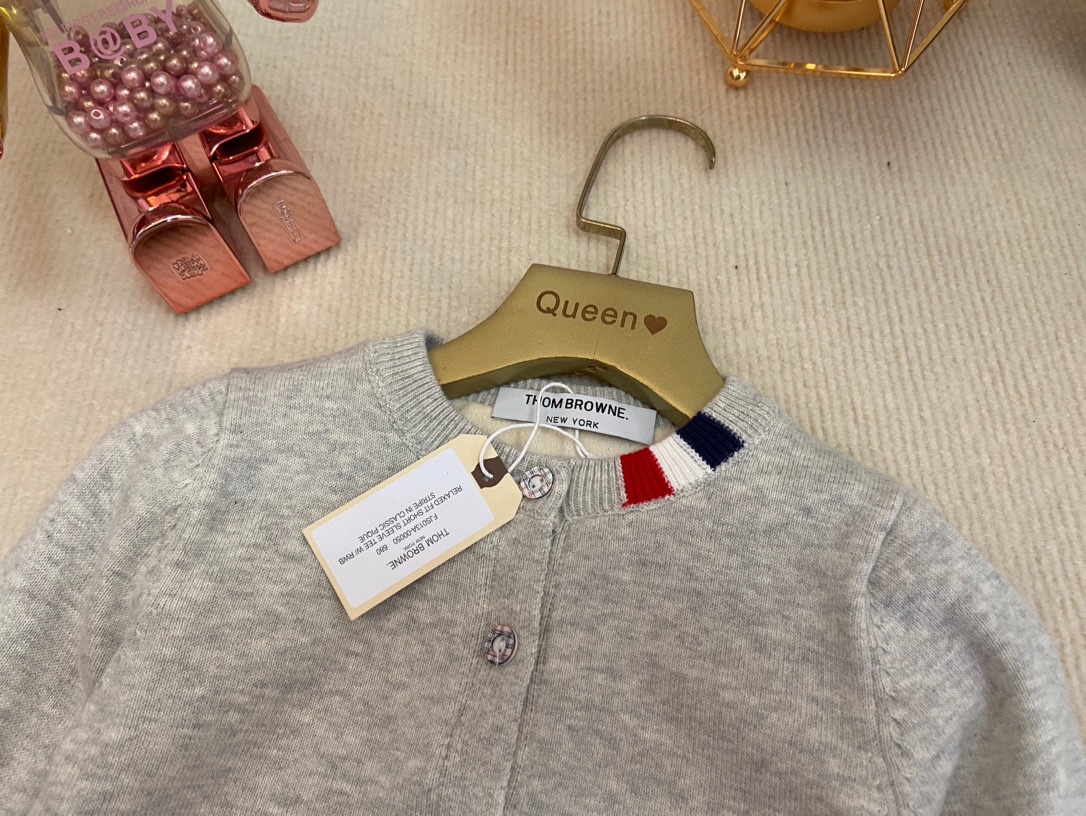 “High-Quality Thom Browne Baby Knitting: Xinjiang Velvet, Double-Layer Design, Perfect Gift for Babies” - 图片 3