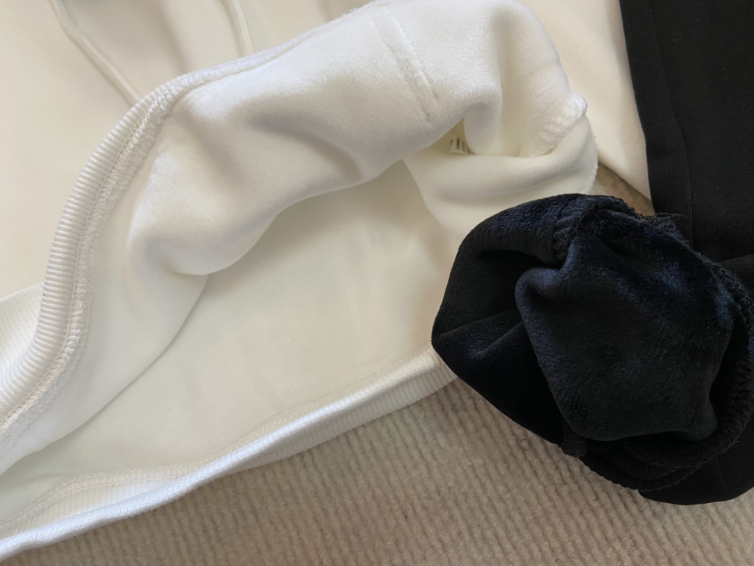 High-Quality Customized Horse Armor 2024/SS Short Colored Crucifixes Logo with Velvet Fabric - 图片 7