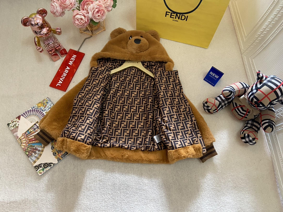 香奈儿 Chanel 高级成衣风衣外套及大衣服饰 #1239E8AC 6