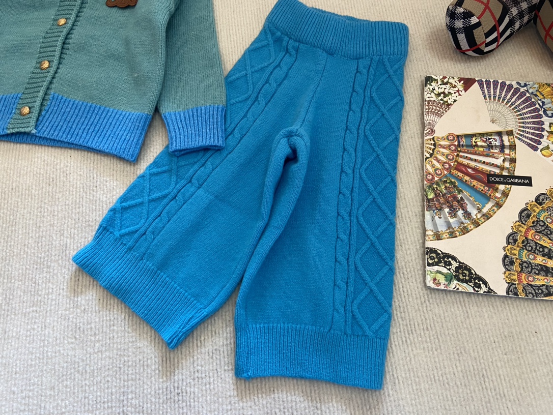 Trendy Knit Sweater and Broad-Legged Pants Set in Sea Salt Blue: Customer-Fabricated, High-Quality, Delicate - 图片 5