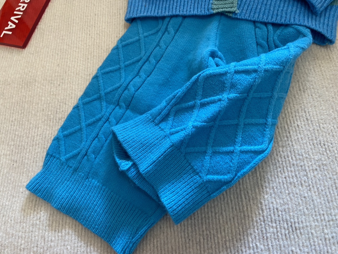 Trendy Knit Sweater and Broad-Legged Pants Set in Sea Salt Blue: Customer-Fabricated, High-Quality, Delicate - 图片 8