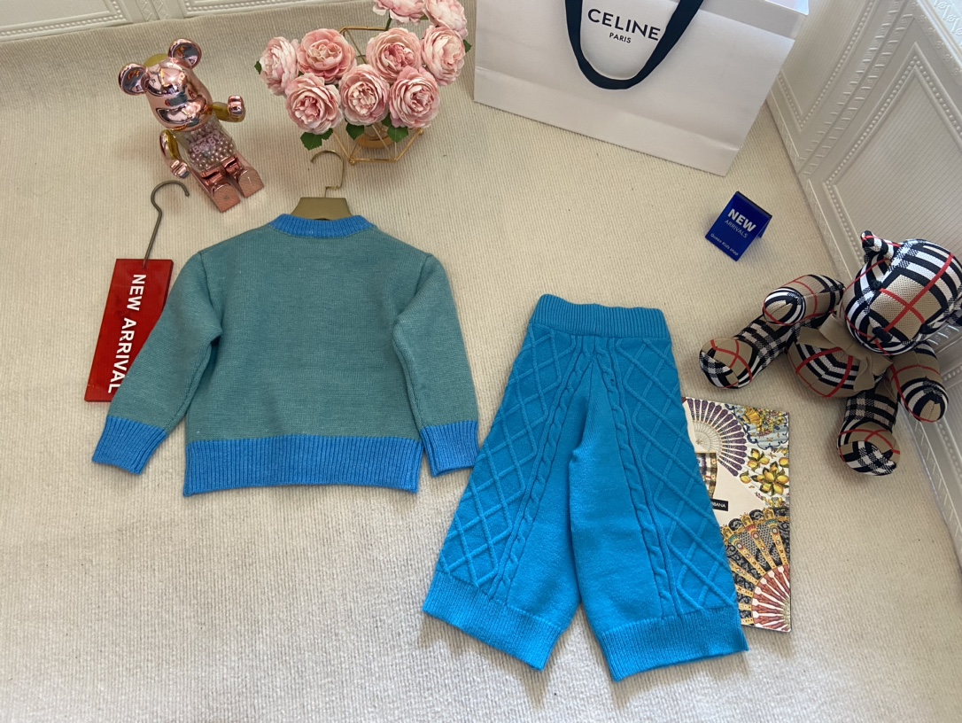 Trendy Knit Sweater and Broad-Legged Pants Set in Sea Salt Blue: Customer-Fabricated, High-Quality, Delicate - 图片 9