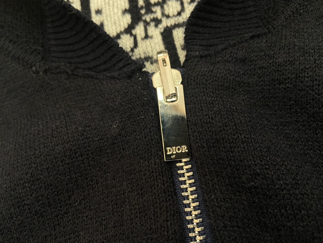 路易威登 Louis Vuitton 高定典藏名品高定成衣时装外套连衣裙衬衫T恤 #1DEB0EB8 3