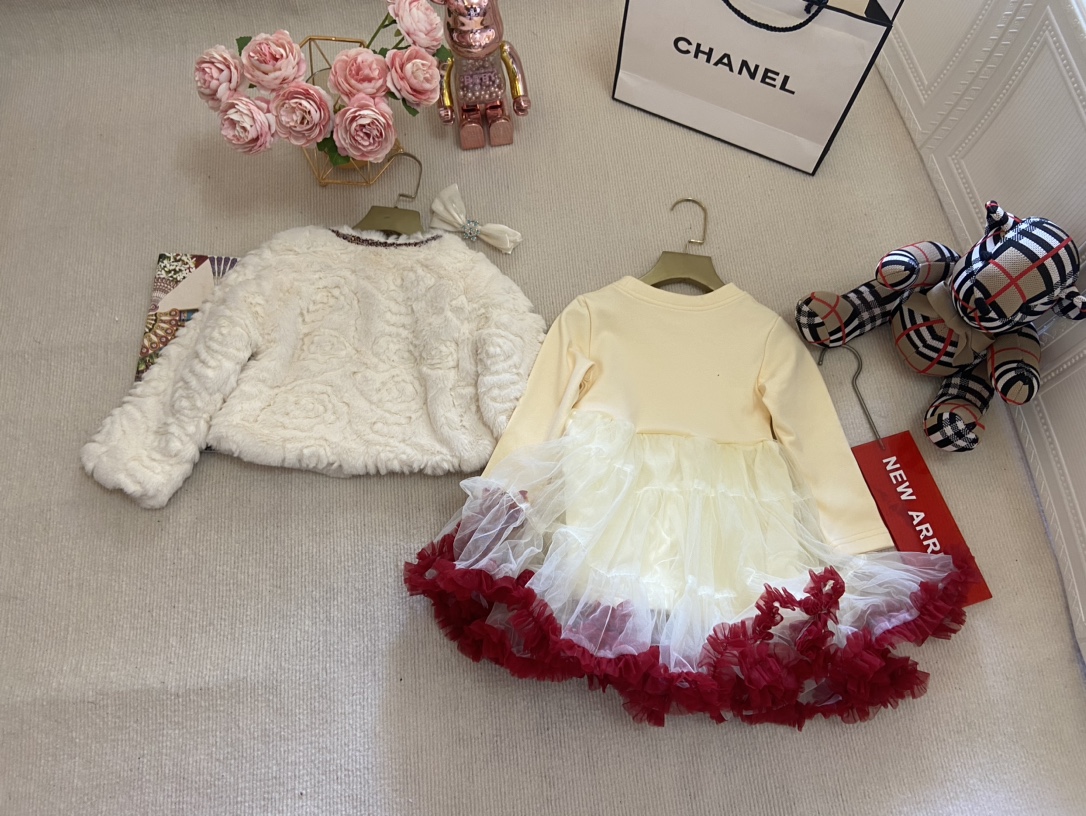 路铂廷 Christian Louboutin 高定典藏高级成衣风衣外套及大衣服装 #7E0774D9 9