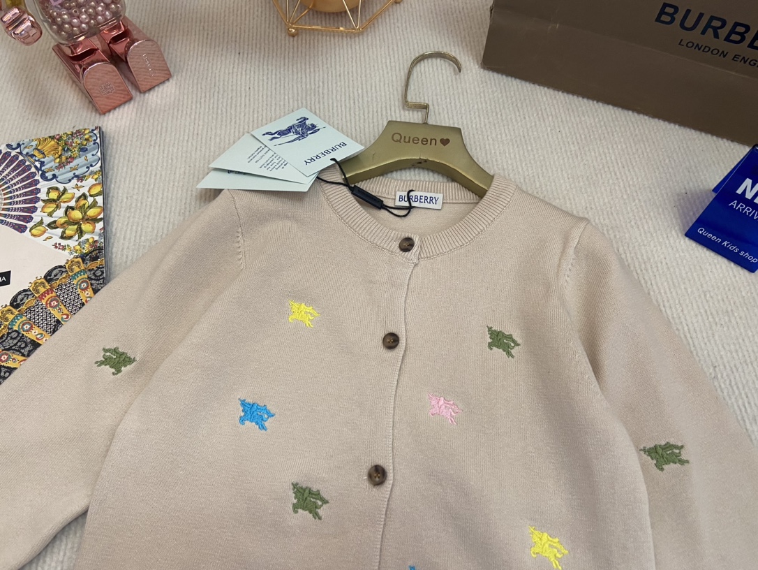 博柏利 Burberry 高定典藏名品高定成衣时装外套连衣裙衬衫T恤 #D6CD5B95 3