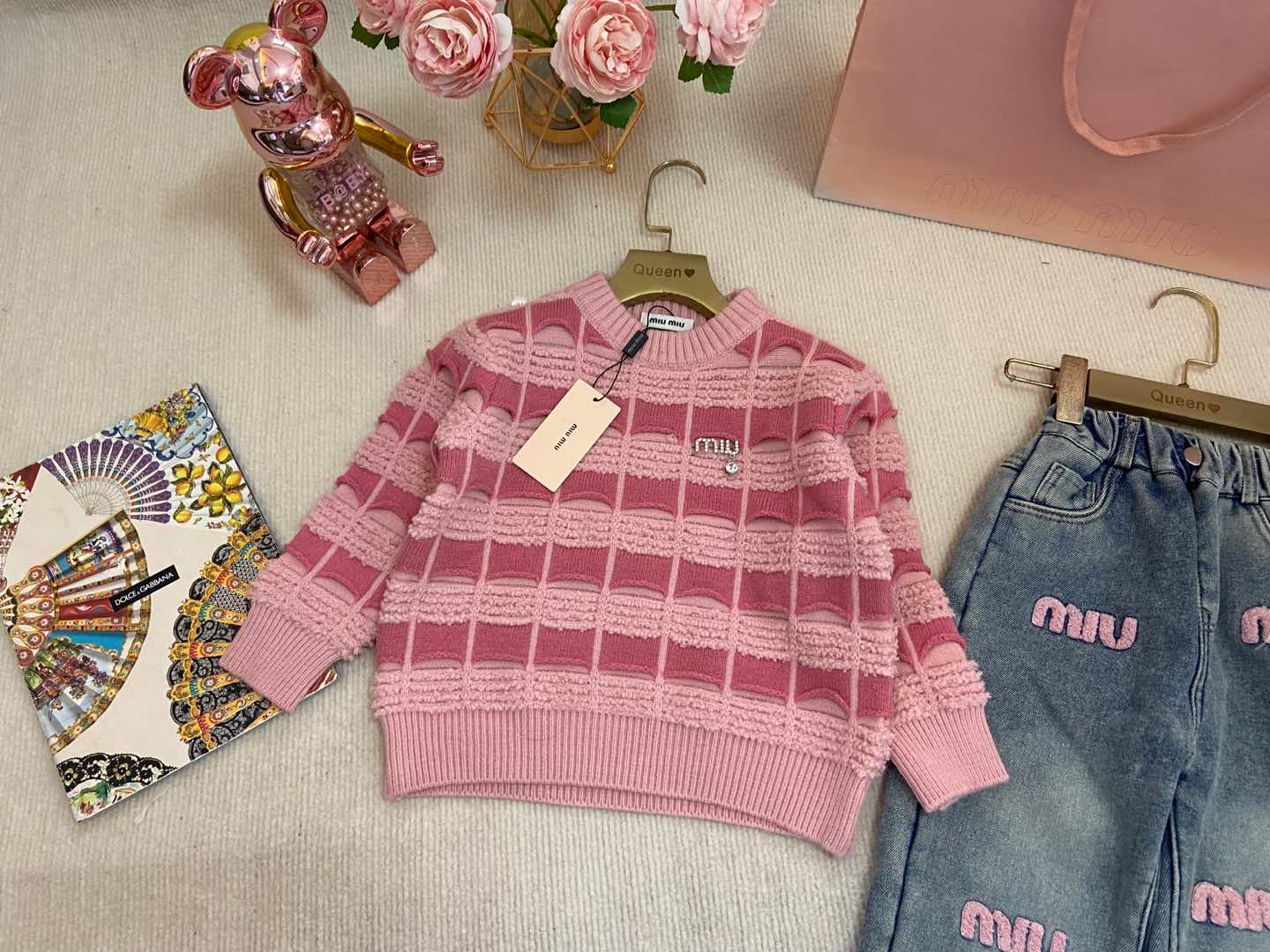 “New Fall/Winter Miu+Miu Suit: Sweater & Fluffy Jeans, Customer-Supplied Fabric, High-Quality” - 图片 3