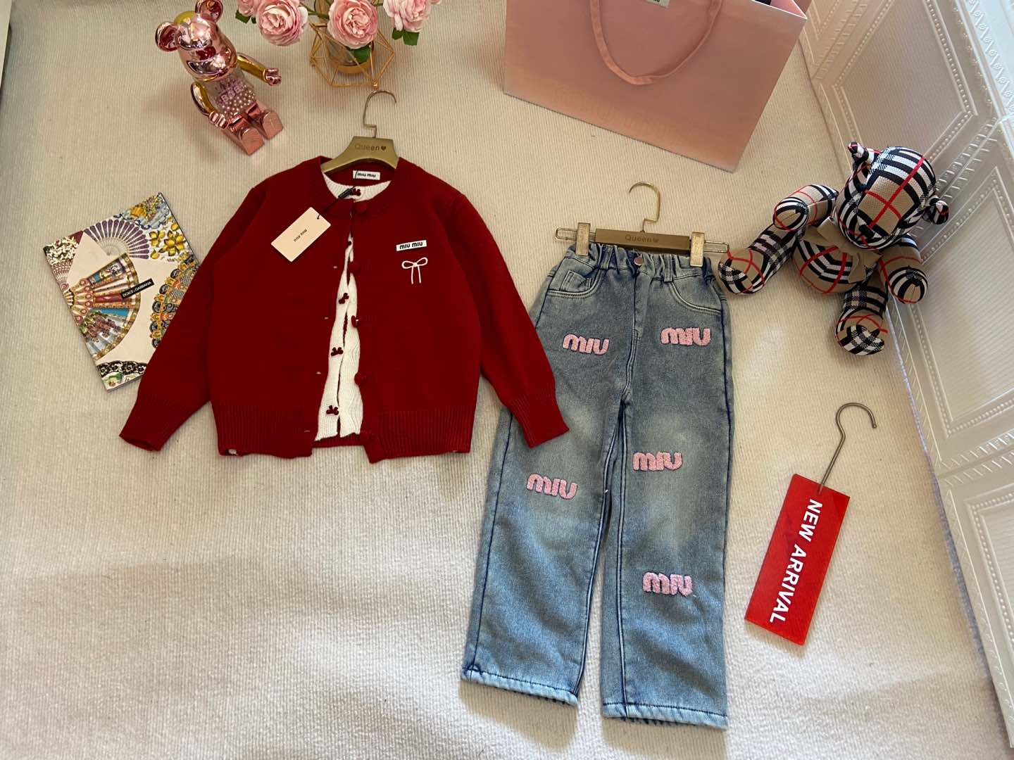 Trendy Miu+Miu Suit: Soft Velvet Jeans, Custom Fabrics, High-Quality Details