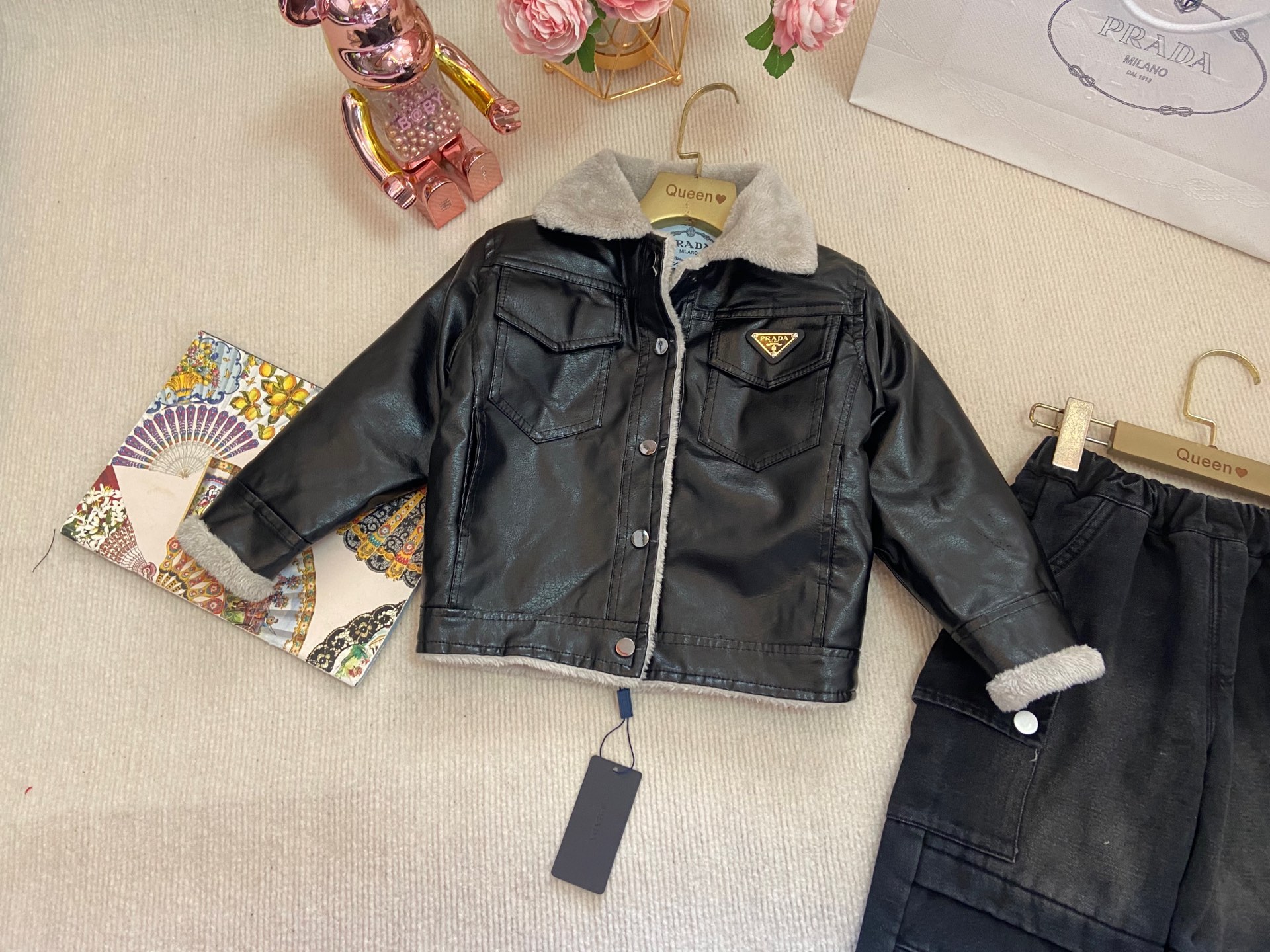 Velvet Leather Suit with Broad-legged Pants for Kids, High Quality, Various Sizes. - 图片 2