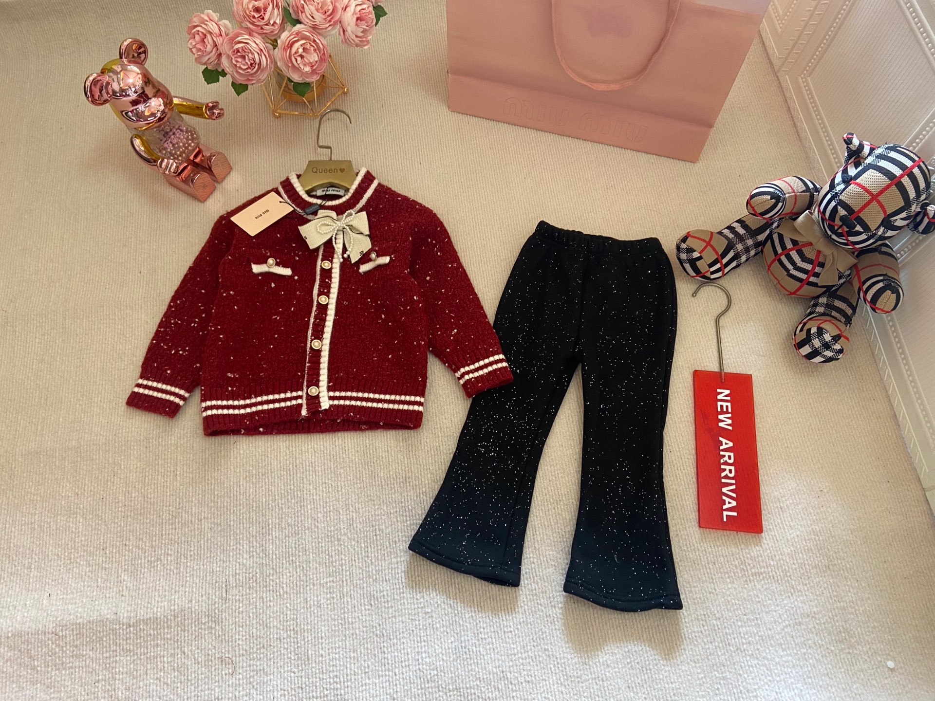 Miu Miu Pre-Sale: 311 Collection and 2024SS High-End Girls’ Knitwear Suit Offer. - 图片 1