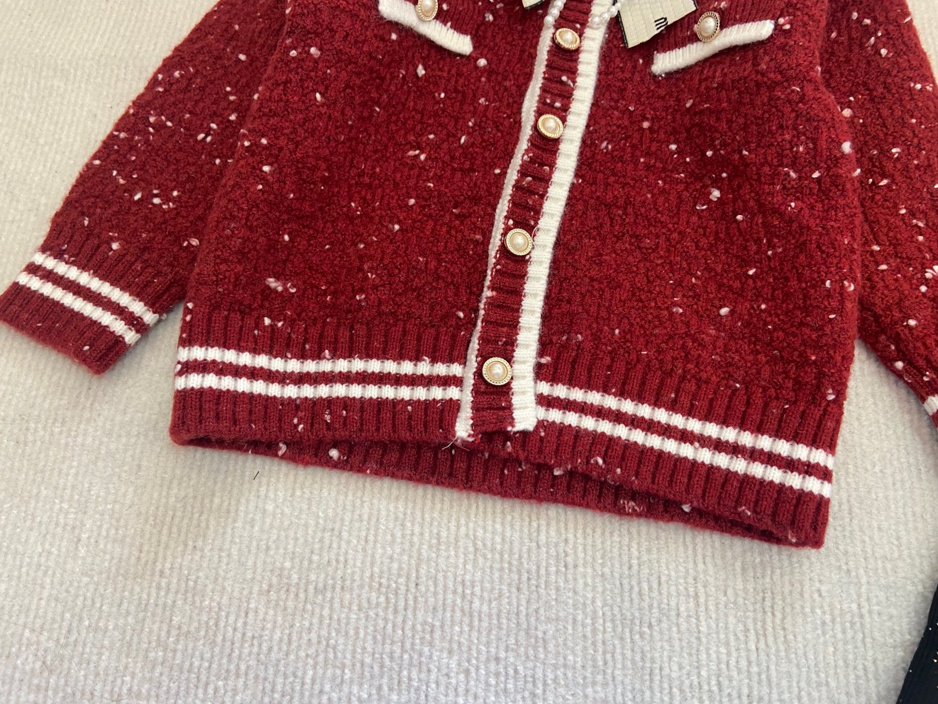 Miu Miu Pre-Sale: 311 Collection and 2024SS High-End Girls’ Knitwear Suit Offer. - 图片 4