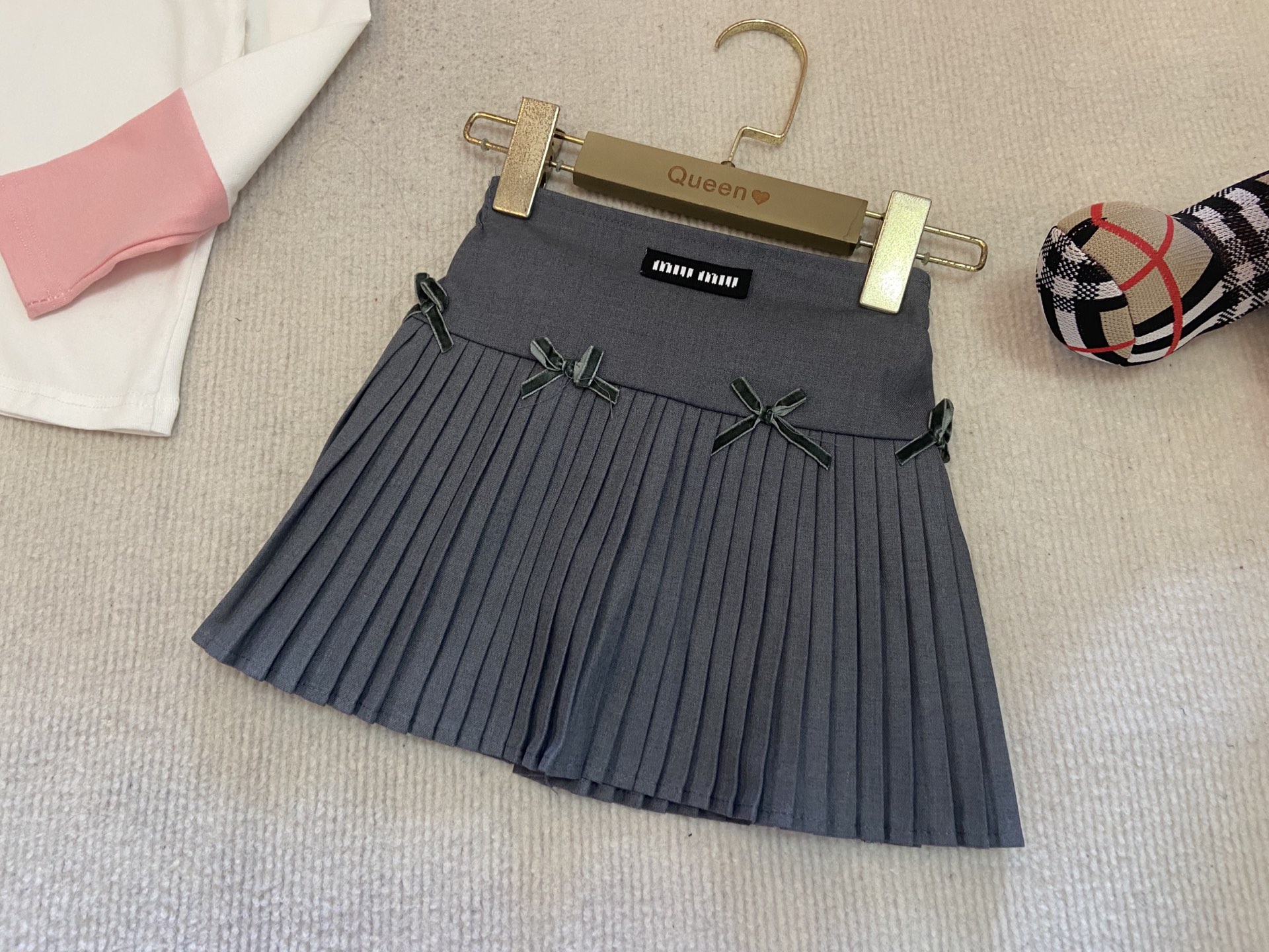 New Miu Miu High-End Girl T-Shirt Skirt Collection for Autumn/Winter 2025 - 图片 7