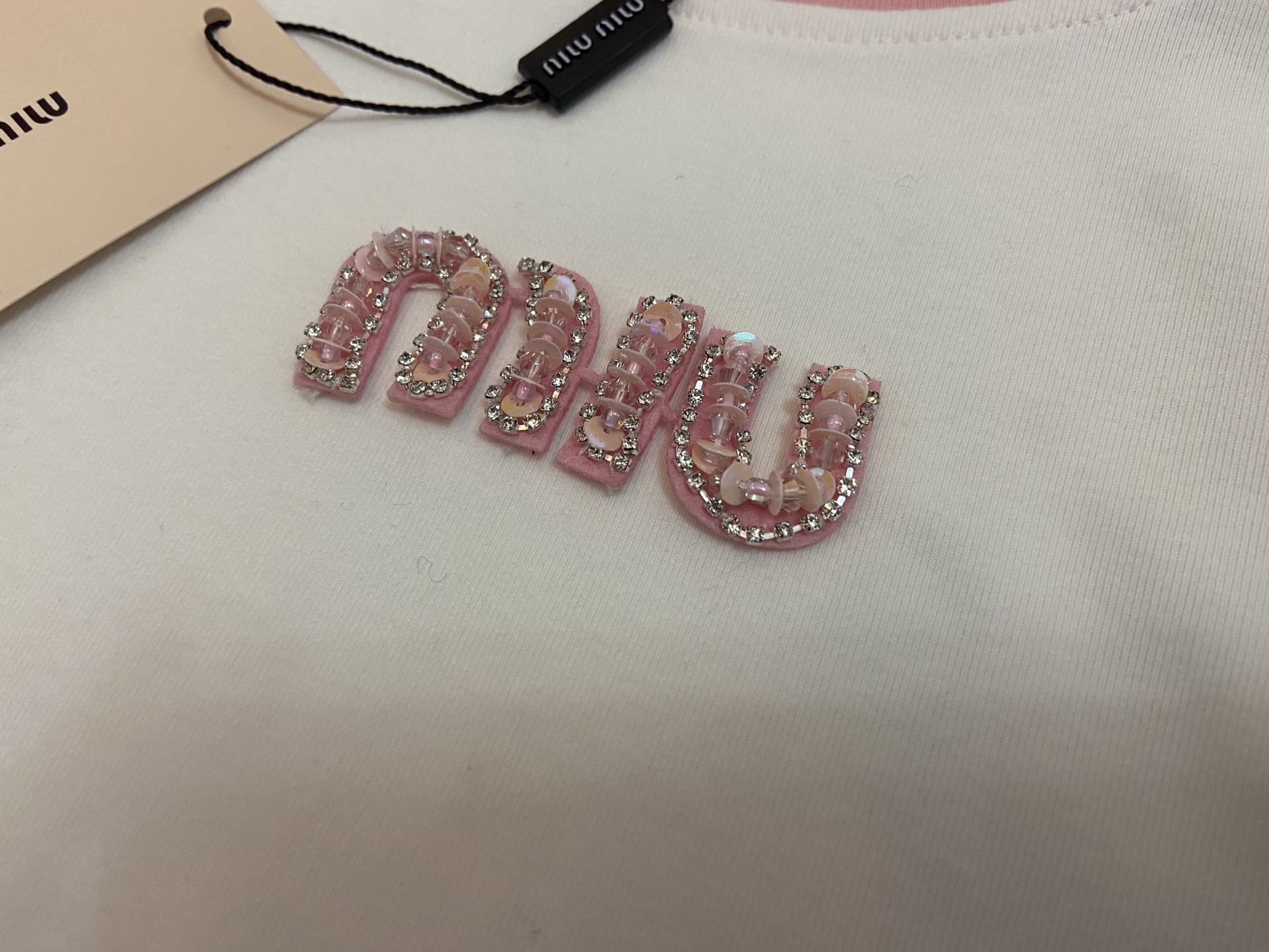 New Miu Miu High-End Girl T-Shirt Skirt Collection for Autumn/Winter 2025 - 图片 6