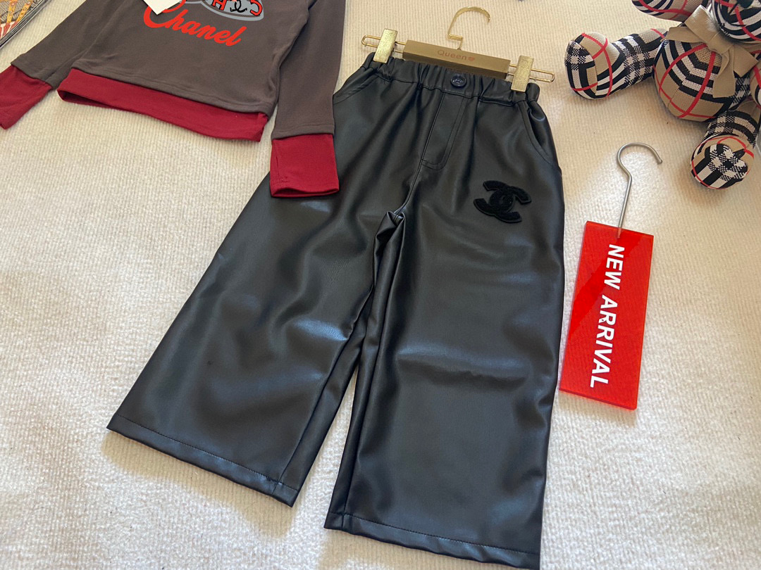 “HY326CChan*l Small Perfume Suit: Hottest Girl’s Outfit with Velvet Makeup Details” - 图片 7