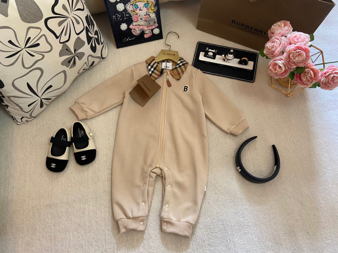 Burberry Baby Beige Cotton Romper with Check Collar - High-End Quality 1 Burberry Baby Beige Cotton Romper with Check Collar - High-End Quality