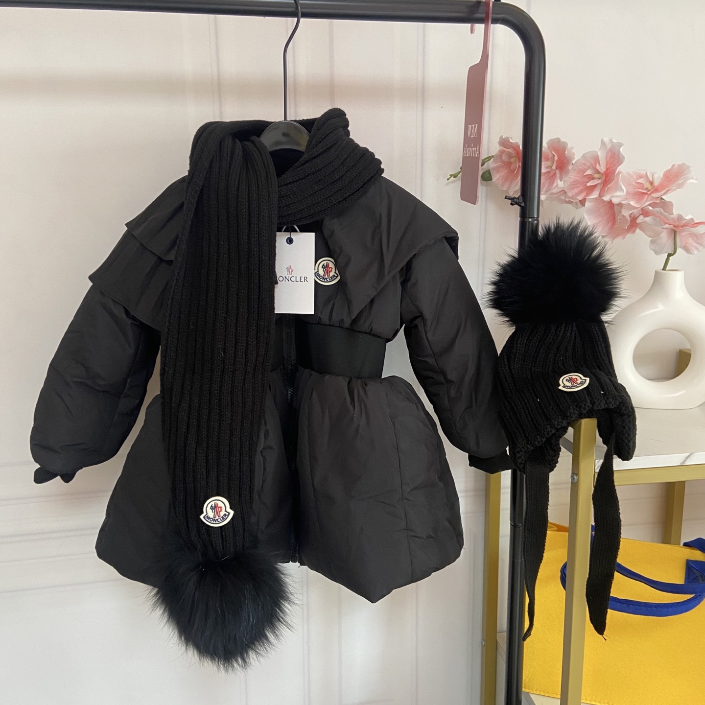 _dxP9s0INrtncRjhFowNtC_H4y7-ZvADh5YUycWg