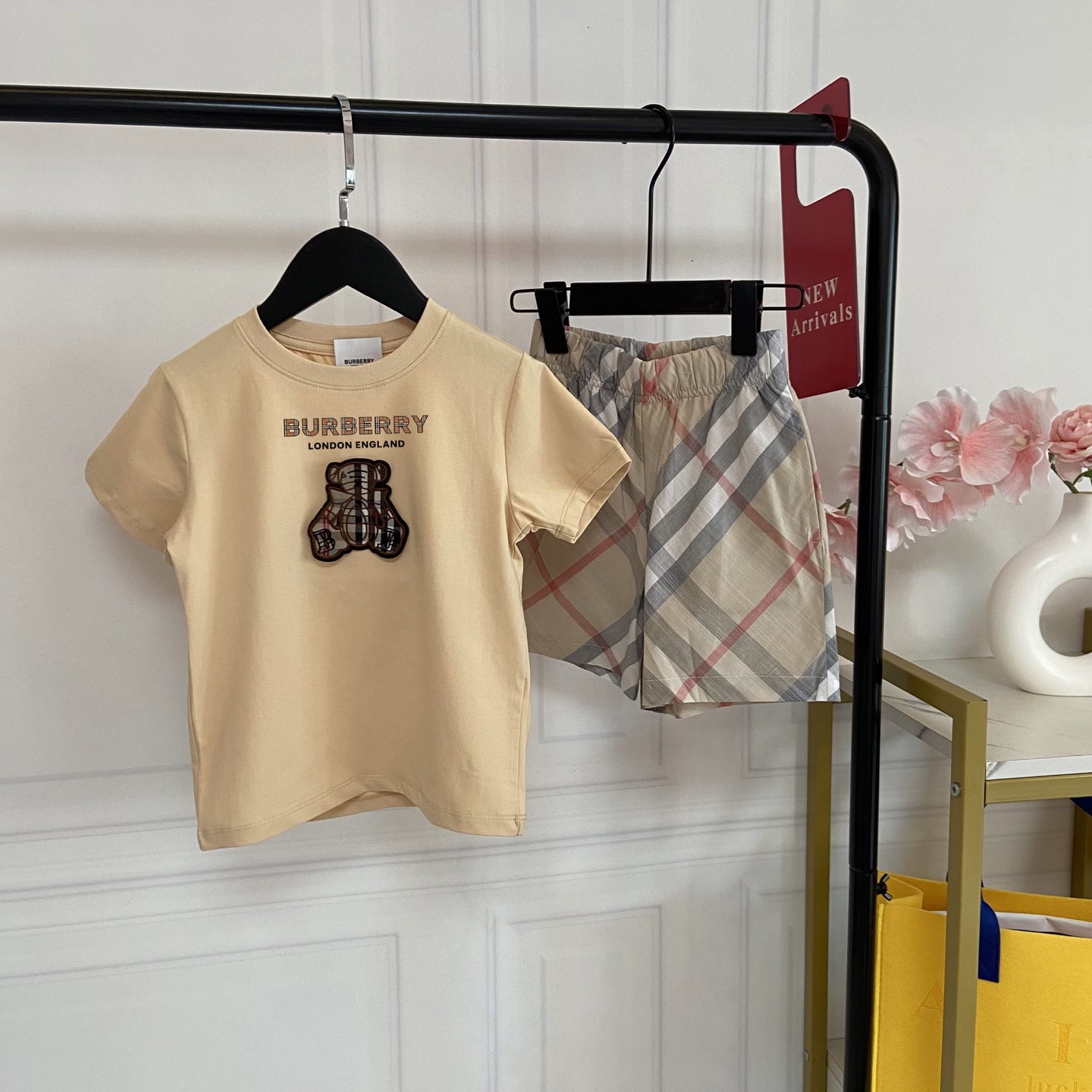 Fotos exclusivas reales 💗138@ Bbr🧸 Conjunto de cuadros con ositos estilo británico. Camiseta con osito 3D: selecciona…